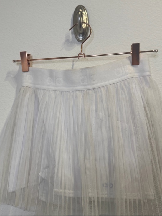 ALO Yoga Dresses & Skirts - ALO Yoga White Layered Tulle Skirt